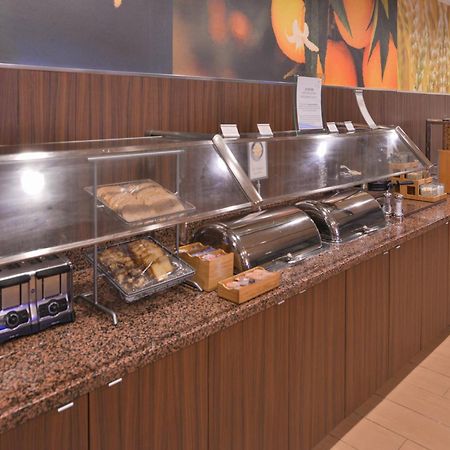 Fairfield Inn & Suites Orlando Осоєє Екстер'єр фото